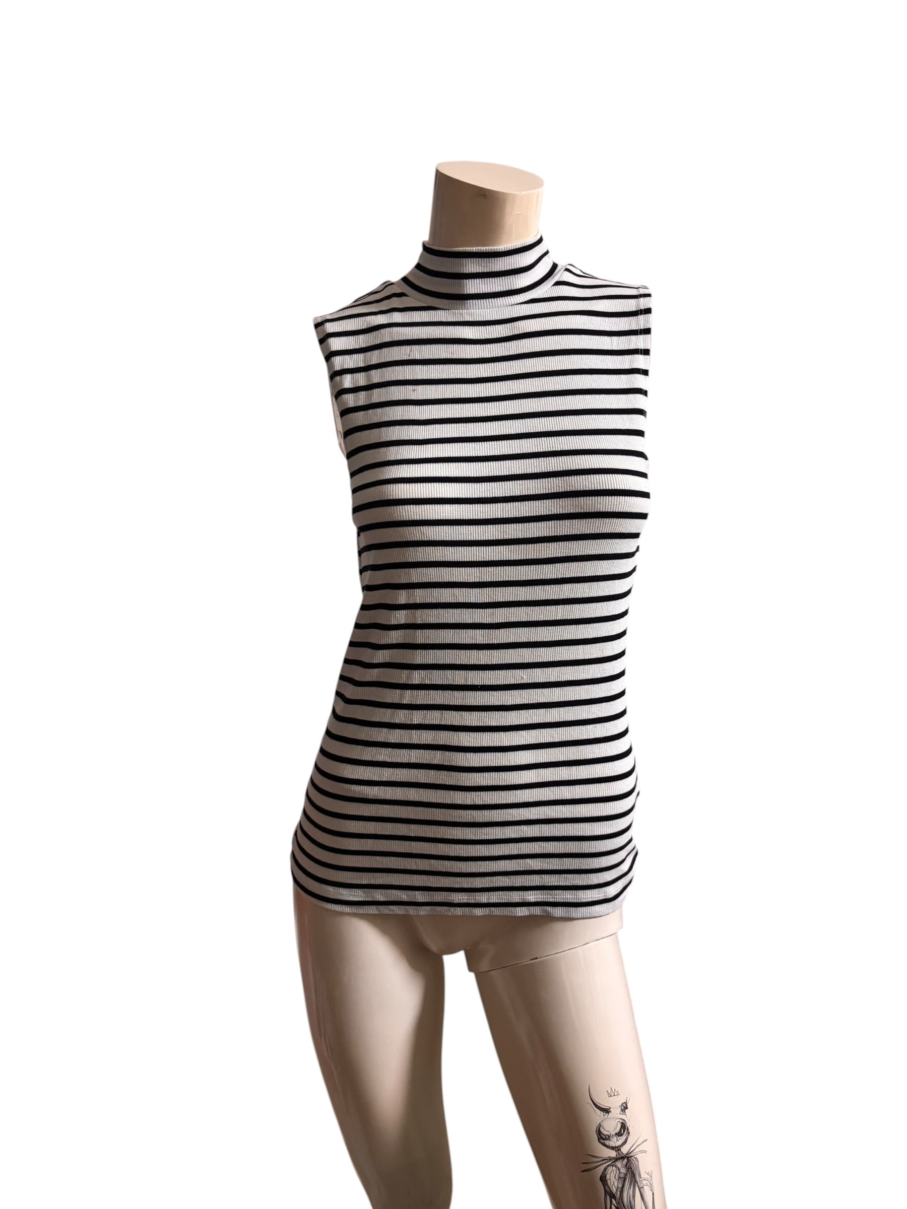 Black & White Ribbed Sleeveless High Neck Top ￼