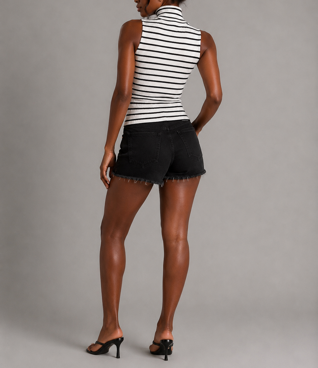 Ribbed Sleeveless High Neck Top ￼