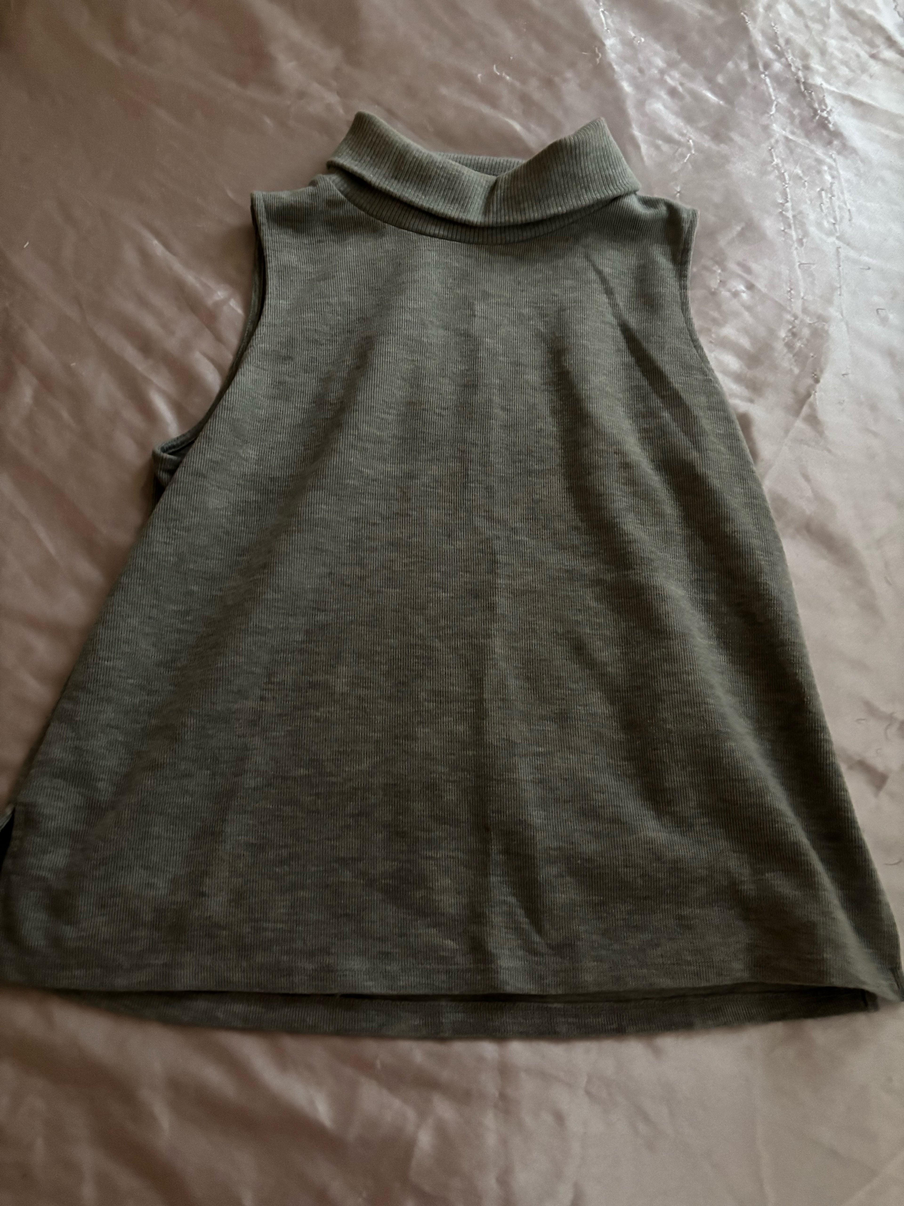 Anko Sleeveless Ribbed Turtleneck Top